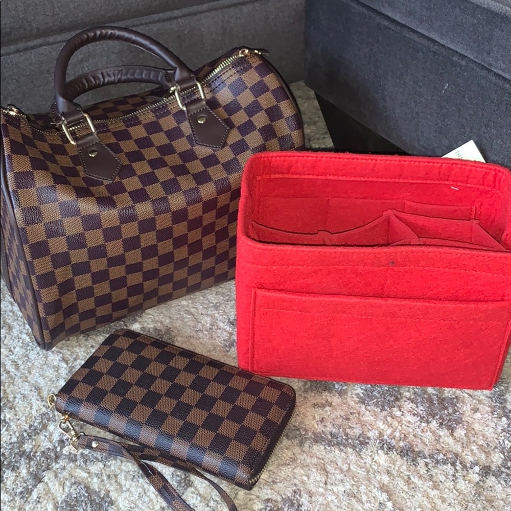 Checkered purse with wallet and organizer